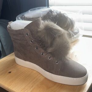 Nine West Gray Ankle Boots with Faux Fur